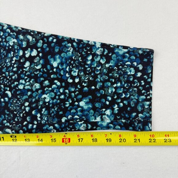 Terra & Sky Women's Feather Dot Dark Navy Capri Legging Size 2X (20W-22W) NWT - Picture 11 of 11